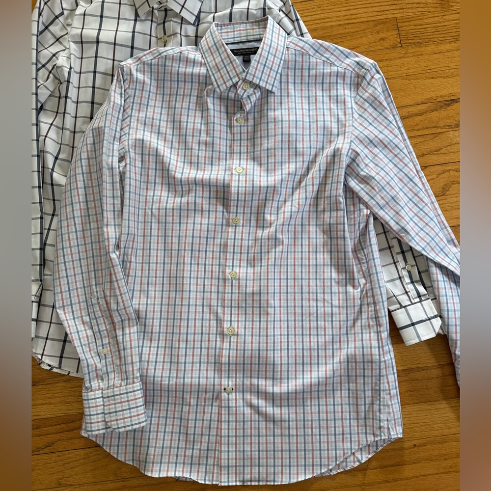 THREE Banana Republic Men's Button-Down Plaid Dress Shirt - Size Medium - Picture 6 of 15